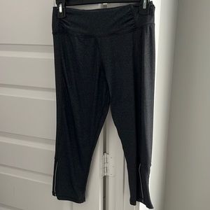 Gray capri leggings